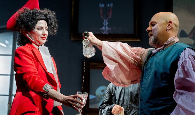 D.Matvejevo/Vilniaus mažojo teatro nuotr. /Indrė Patkauskaitė, Ramūnas Cicėnas