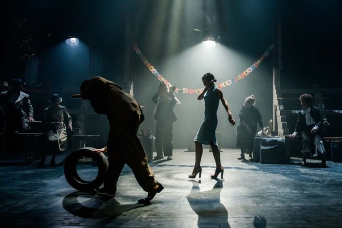 L.Vansevičienės/Vilniaus mažojo teatro nuotr. /Spektaklis „Marti“ (rež. Gabrielė Tuminaitė), Vilniaus mažasis teatras