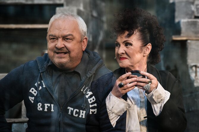 L.Vansevičienės/Vilniaus mažojo teatro nuotr. /Spektaklis „Marti“ (rež. Gabrielė Tuminaitė), Vilniaus mažasis teatras
