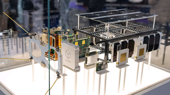 NanoAvionics nuotr./6U „CubeSat“ palydovas – išskaidyta struktūra