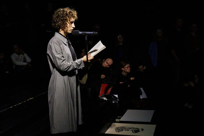 L.Masio/Valstybinio jaunimo teatro nuotr. /Rūta Jonikaitė spektaklyje „Menka detalė“ (rež. Adomas Juška)