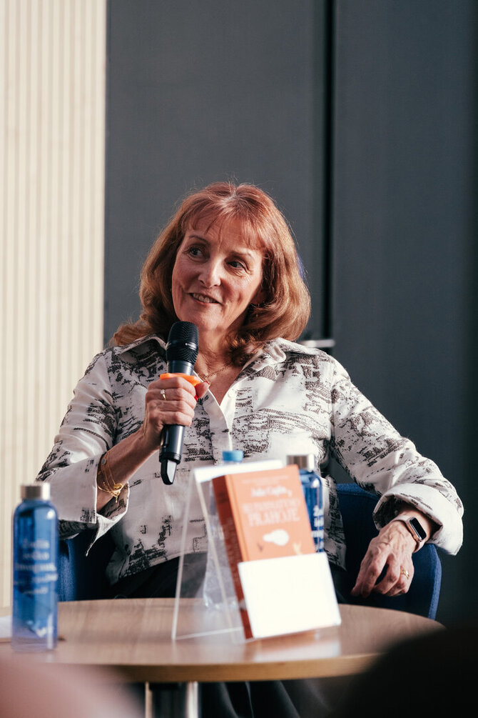 G.Kavaliauskaitės nuotr. /Julie Caplin Knygų mugėje
