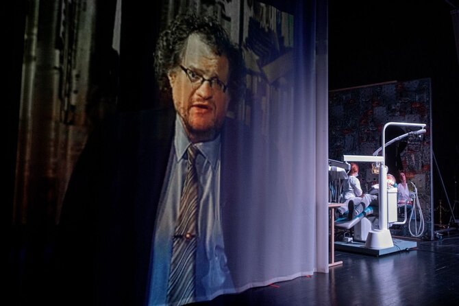 D.Matvejevo/Lietuvos nacionalinio dramos teatro nuotr. /Spektaklio „Lietuvių mirties pranešimai. Vieno spektaklio istorija“ (rež. Karolis Kaupinis) užkulisiai