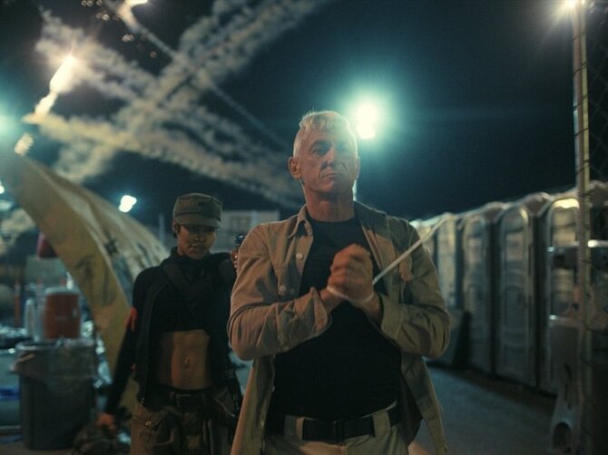 Filmo platintojų nuotr. /Paulo Thomo Andersono filmas „Mūšis po mūšio“