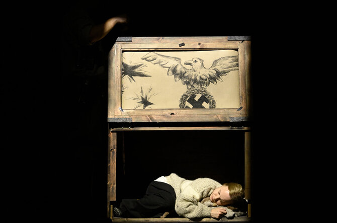 M.Aleksos/Pranešimo autorių nuotr./Vilniaus teatro „Lėlė“ spektaklis „Mergaitė su šautuvu“ (rež. Giedrė Kriaučionytė-Vosylienė)