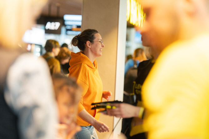 „Lemon Gym“ nuotr./Vilniaus oro uoste pirmąkart nubėgtas maratonas – atidaryta aktyvaus judėjimo erdvė