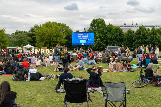 „SIMBIOCITY“ nuotr./SIMBIOCITY kino vakaras Ozo parke subūrė šimtus gyventojų ir miesto svečių
