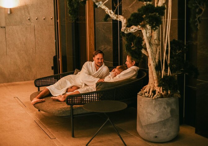 SPA VILNIUS nuotr./Šeima poilsiauja