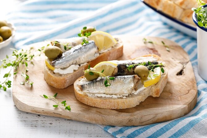 Shutterstock nuotr./Sumuštinis su sardinėmis