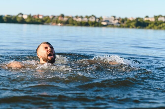 Shutterstock nuotr./Vyras skęsta
