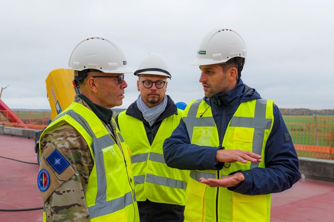 „Rail Baltica“ nuotr./Rail Baltica – NATO susitikimas
