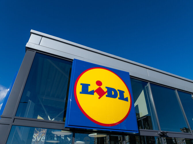 „Lidl“ nuotr./„Lidl“ ant dar 7 parduotuvių stogų įrengs saulės elektrines