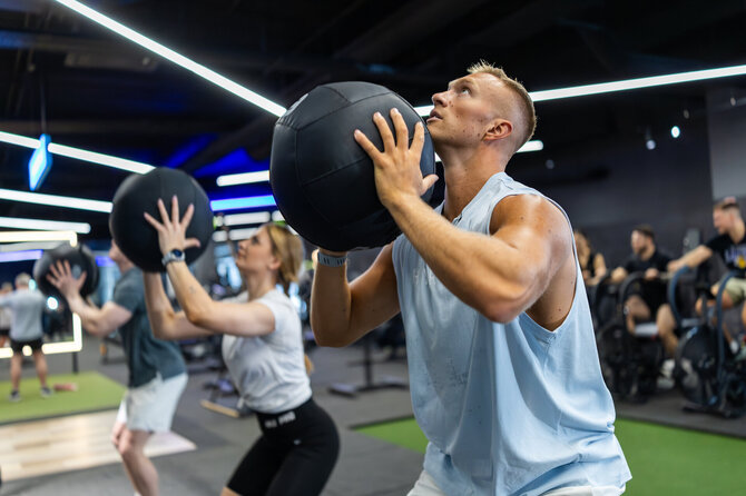 „GYM+“ nuotr./Nuo pasiruošimo GYM+ iki HYROX varžybų Varšuvoje: prasideda dar vienas Tomo Michnevičiaus iššūkis