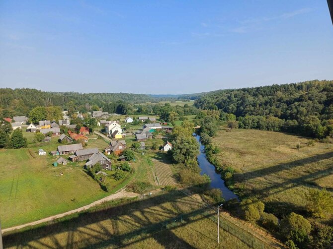 Dubysos regioninio parko archyvo nuotr./Lyduvėnai su tilto šešėliu
