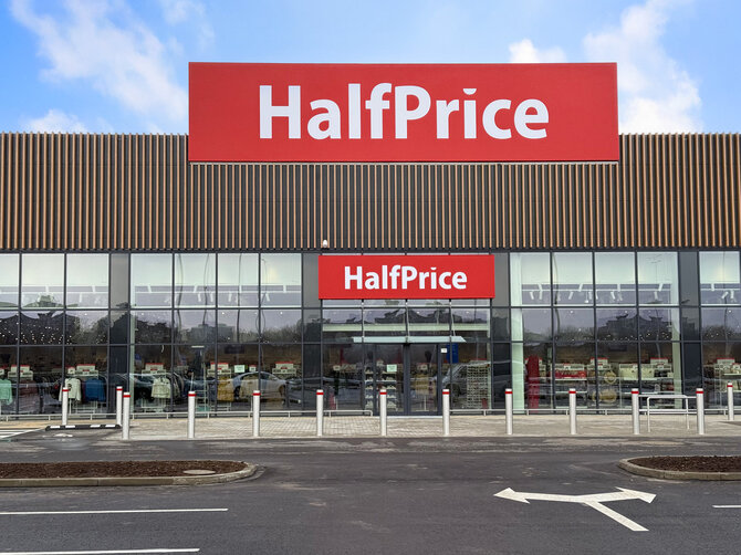 Baltic Shopping Centers nuotr./Kaune atidaroma pirmoji „HalfPrice“ – pasaulyje garsių prekės ženklų parduotuvė