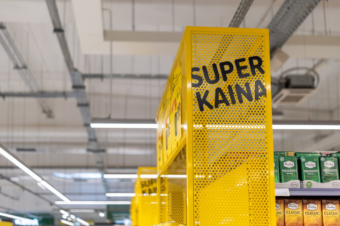 „Iki“ nuotr./Velykinių akcijų vajus „Iki“ – šventė ir piniginei: nuo anties ir lašišos iki „premium“ braškių ir tortų – parūpintos ypač aktualios nuolaidos