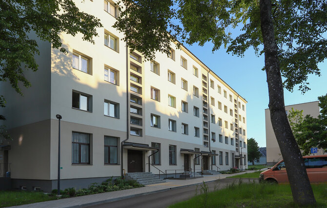 APVA nuotr./Renovuotas daugiabutis Zarasuose