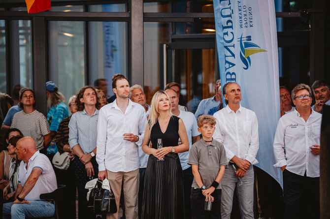 Kauno savivaldybės nuotr./Iškilmingas GALA vakaras Kaune: atidarytas „Bangpūčio“ buriavimo kompleksas ir paminėtas Lietuvos buriuotojų sąjungos 90-metis