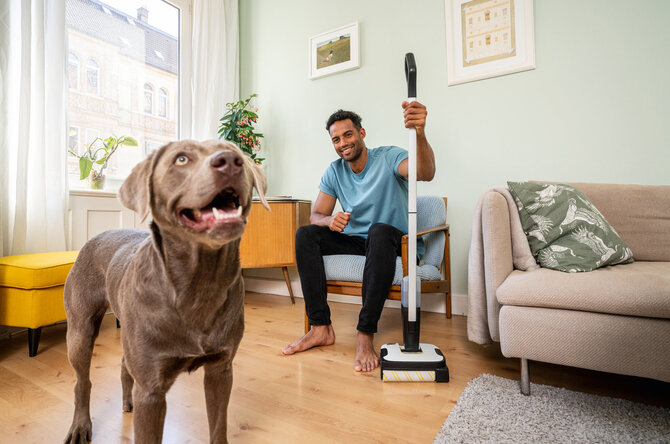 „Kärcher“ nuotr./Nemėgstantiems plauti grindų į pagalbą ateina „Kärcher“ robotai