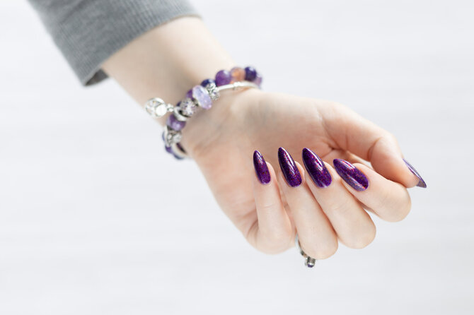 Shutterstock nuotr./Stiletto formos nagai