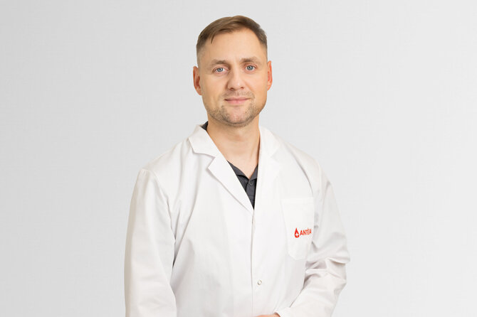Pranešimo aut. nuotr./Akupunktūros specialistas Viktoras Simanavičius
