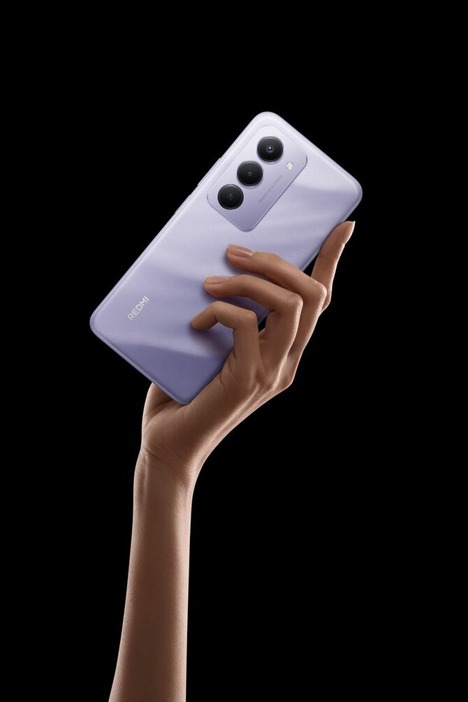 „Xiaomi“ nuotr./Ieškote geros Kalėdų dovanos? Štai jums labai patrauklus sprendimas – naujausias telefonas „Redmi 15“