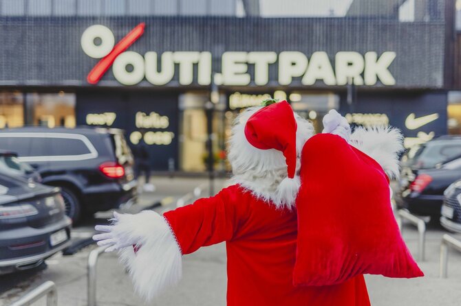 „Ogmios miestas“ nuotr./„Outlet Park“ Kalėdas pasitinka magiškai: vaikus kviečia į „Burtininkų mokyklėlę“ 