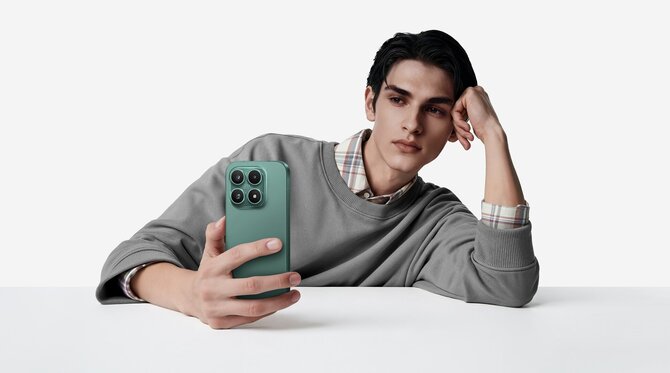 „Xiaomi“ nuotr./„Xiaomi 17“ – mažiau blizgesio, daugiau solidžios estetikos