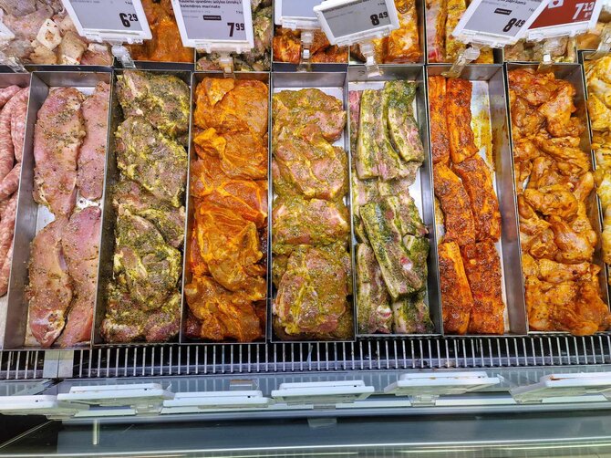 „Iki“ nuotr./Mėsa mėsai nelygi: „Iki“ parduotuvėse – jokios karvienos ir net jautiena – ypatinga