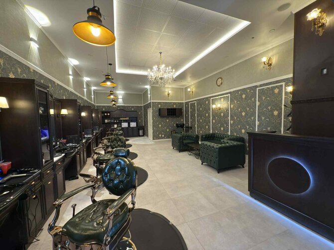 „Vilnius Outlet“ nuotr./„Vilnius Outlet“ duris atvėrė nauja vyrų kirpykla: salonas „Kingsman Barber“ kviečia pasijusti karaliais 