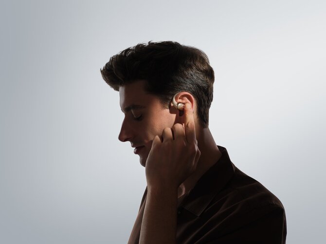 „Xiaomi“ nuotr./„Xiaomi OpenWear Stereo Pro“ – aukšto lygio komfortas ir jokių kompromisų garso srityje