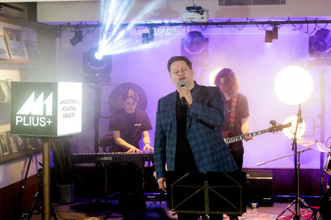 Gretos Skaraitienės / BNS nuotr./Tinklalaidė „Muzika, kurią jauti“, svečiuose – Merūnas Vitulskis
