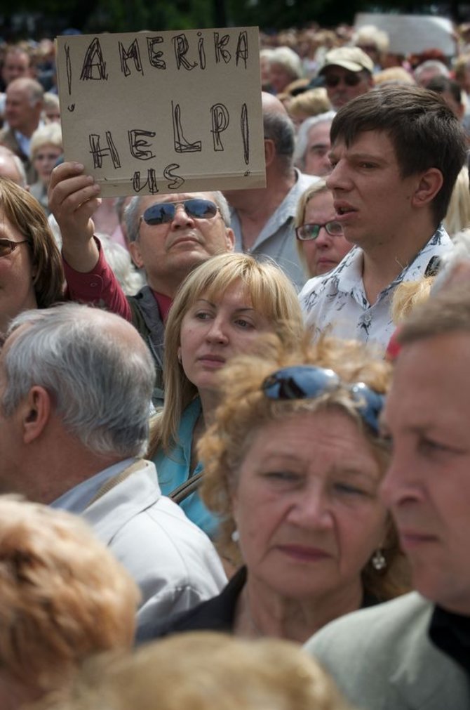 AFP/„Scanpix“ nuotr./Manifestacijas „Už Latviją! Prieš neteisingumą!“