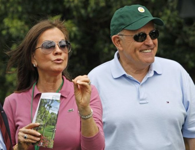 „Reuters“/„Scanpix“ nuotr./Rudy Giulianis su žmona Judith