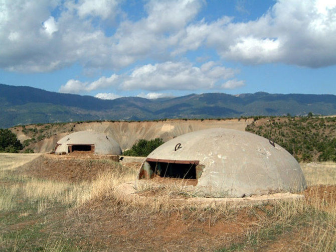 Wikipedia.org nuotr./Albanijos bunkeriai
