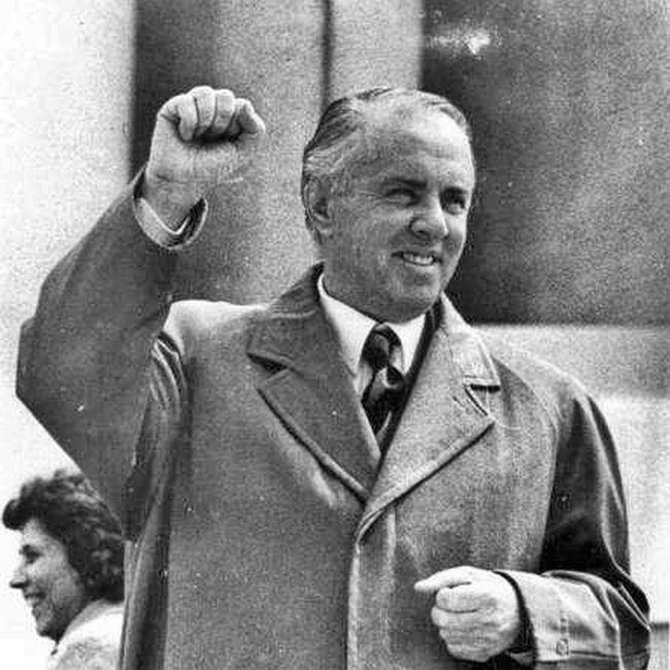 Wikipedia.org nuotr./Enveras Hoxha (1971 m.)