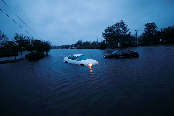 „Reuters“/„Scanpix“ nuotr./Audros Florence padariniai