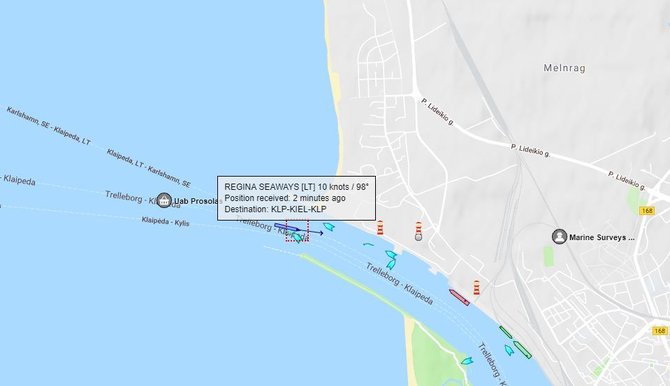 marinetraffic.com žemėlapis/„Regina Seaways“ įplaukia į Klaipėdos uostą.