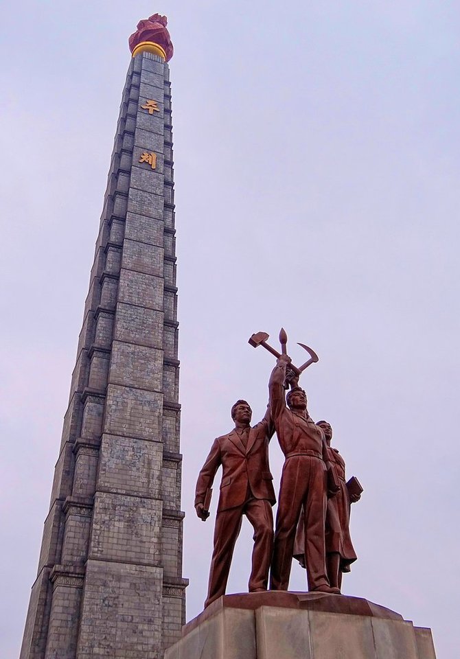 Wikipedia.org nuotr./Čučhė idėjų obeliskas Pchenjane