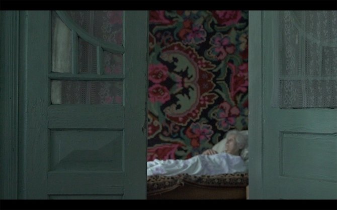 Kadras iš filmo/„Dėdė Tudoras“, rež. Olga Lucovnicova