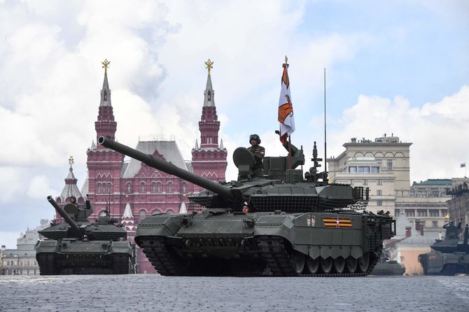 AFP/„Scanpix“ nuotr./Tankai T-90M „Proryv“