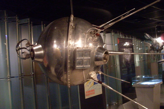 Armael/Wikipedia.org nuotr./Kosminio aparato „Luna-1“ replika