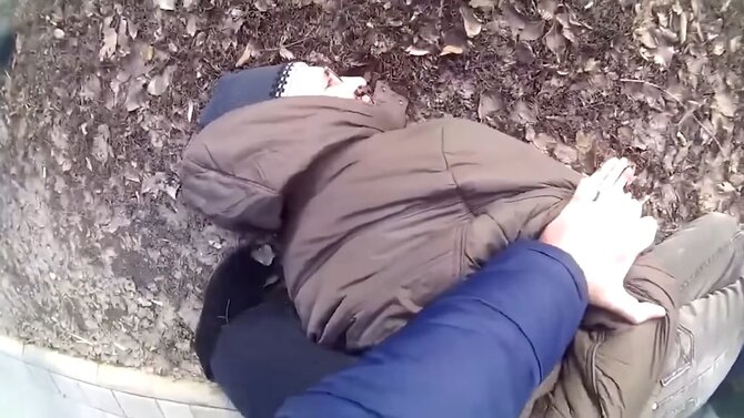 Jurijaus Šapovalovo sulaikymas. Kadras iš Rusijos propagandinio filmuko