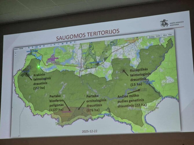 15min nuotr./Preliminarios poligono ribos buvo pristatytos per susitikimą su Kapčiamiesčio gyventojais