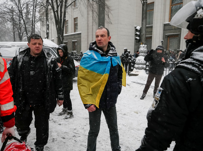 „Reuters“/„Scanpix“ nuotr./Kijeve policija išardė protestuotojų stovyklą