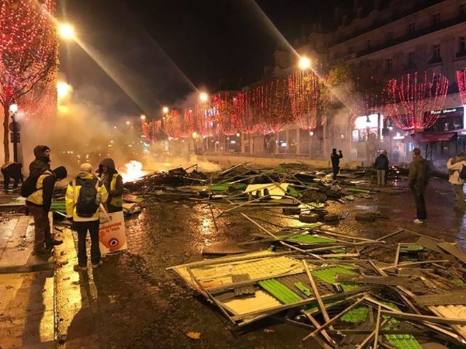 Mariaus Kriksciukaičio nuotr. /Paryžiuje per „geltonųjų liemenių“ protestus kilo susirėmimų su policija.