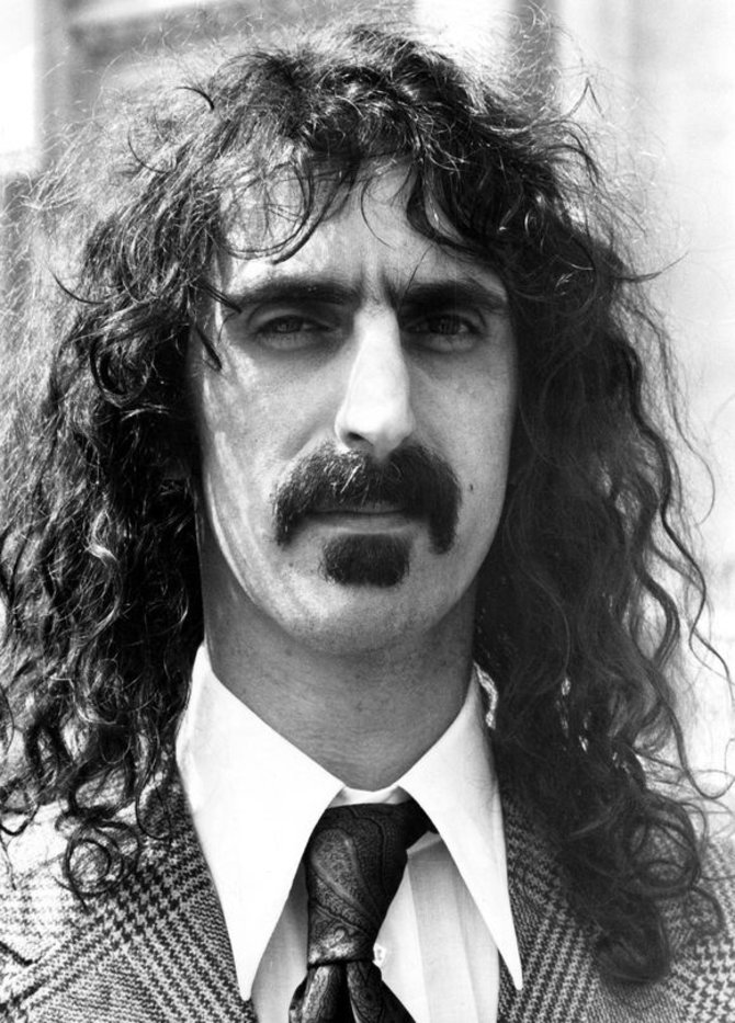 „Scanpix“ nuotr./Legendinis JAV roko atlikėjas Frankas Zappa.