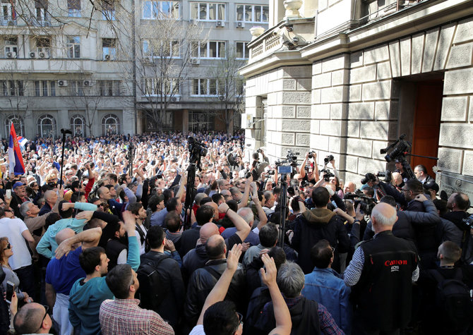 „Reuters“/„Scanpix“ nuotr./Protestas Serbijoje