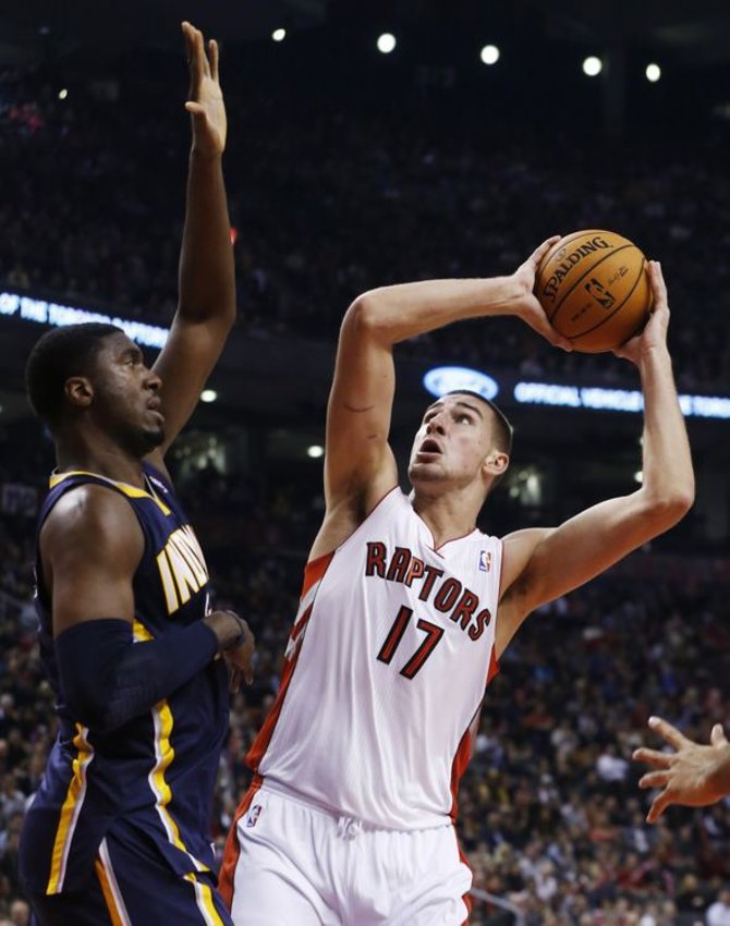„Reuters“/„Scanpix“ nuotr./Jonas Valančiūnas pradėjo karjerą NBA: „Raptors“ – „Pacers“. 