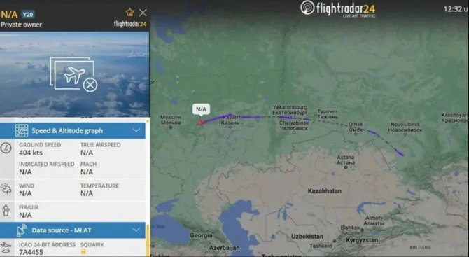 Portalo „FlightRadar24“ nuotr./Portalo „FlightRadar24“ duomenimis, lėktuvo skrydžio maršrutas apėmė Altajaus kraštą, Tiumenę, Jekaterinburgą ir Kazanę.